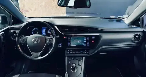 Used TOYOTA AURIS Hybrid 2018 Ad 