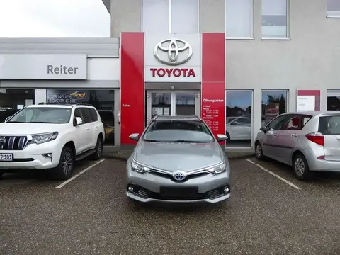 Used TOYOTA AURIS Hybrid 2019 Ad 