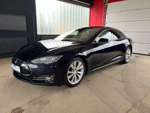Used TESLA MODEL S Electric 2015 Ad Germany