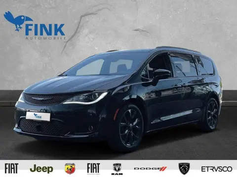 Used CHRYSLER PACIFICA Petrol 2018 Ad 