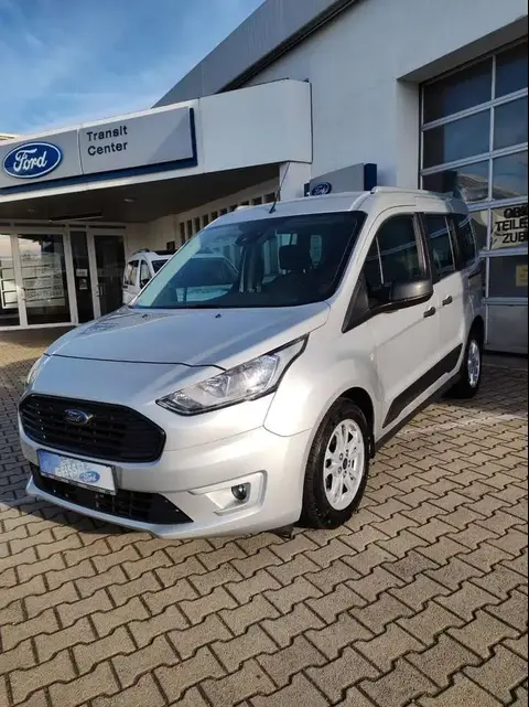 Used FORD TOURNEO Petrol 2019 Ad Germany