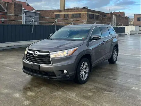 Annonce TOYOTA HIGHLANDER Essence 2016 d'occasion 