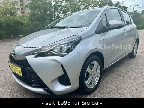 Used TOYOTA YARIS Hybrid 2019 Ad Germany