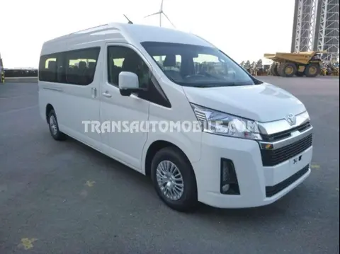 Annonce TOYOTA HIACE Essence 2024 d'occasion 