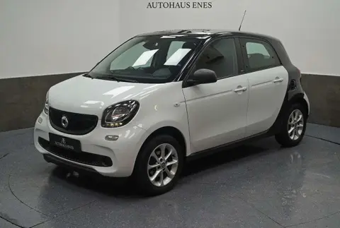 Used SMART FORFOUR Petrol 2016 Ad Germany