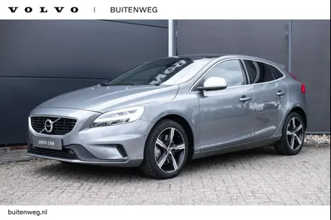 Annonce VOLVO V40 Essence 2020 d'occasion 