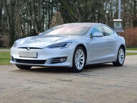 Used TESLA MODEL S Electric 2018 Ad Germany