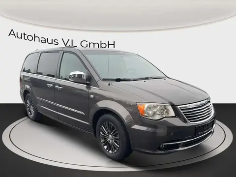 Used CHRYSLER GRAND VOYAGER Petrol 2014 Ad Germany
