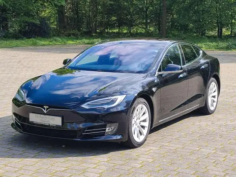 Used TESLA MODEL S Electric 2020 Ad Germany