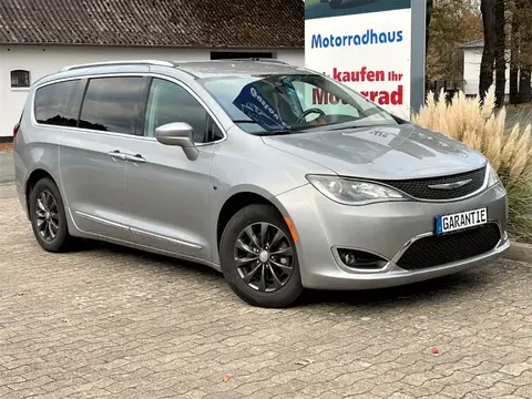 Annonce CHRYSLER PACIFICA GPL 2018 d'occasion Allemagne
