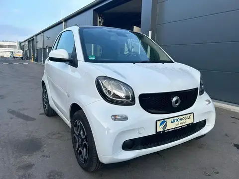 Used SMART FORTWO Petrol 2016 Ad Germany