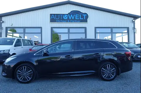 Annonce TOYOTA AVENSIS Essence 2018 d'occasion Allemagne