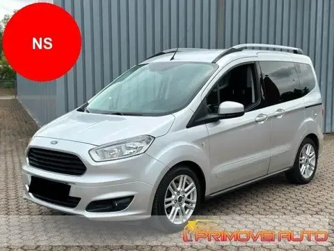 Used FORD TOURNEO  2015 Ad 