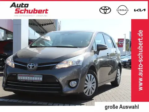 Annonce TOYOTA VERSO Essence 2016 d'occasion Allemagne