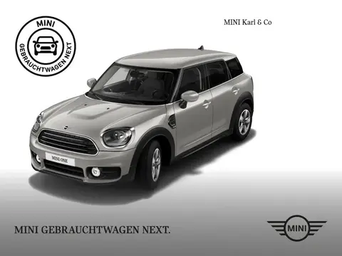 Used MINI ONE Petrol 2018 Ad Germany