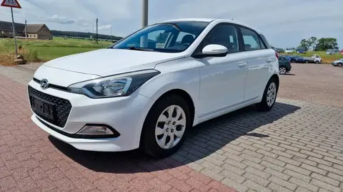 Annonce HYUNDAI I20 Essence 2016 d'occasion Allemagne