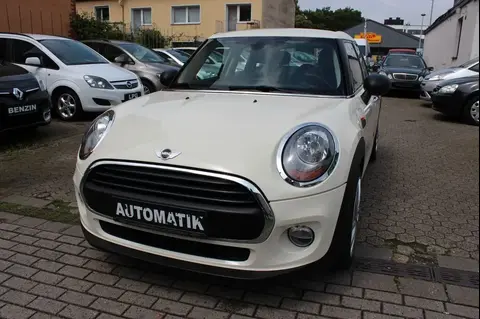 Annonce MINI ONE Essence 2014 d'occasion Allemagne