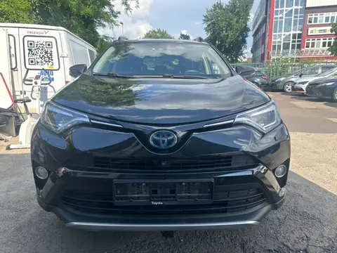 Used TOYOTA RAV4 Hybrid 2018 Ad Germany