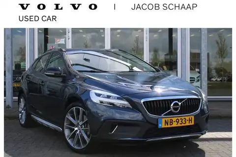 Used VOLVO V40 Petrol 2017 Ad 