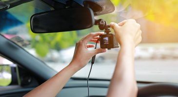Caméras embarquées : bientôt obligatoires dans nos voitures ?