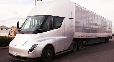 Tesla Semi : un camion 100% électrique bientôt sur nos routes ?