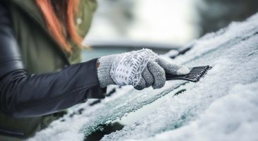 Stationner à l'extérieur en hiver : précautions à prendre