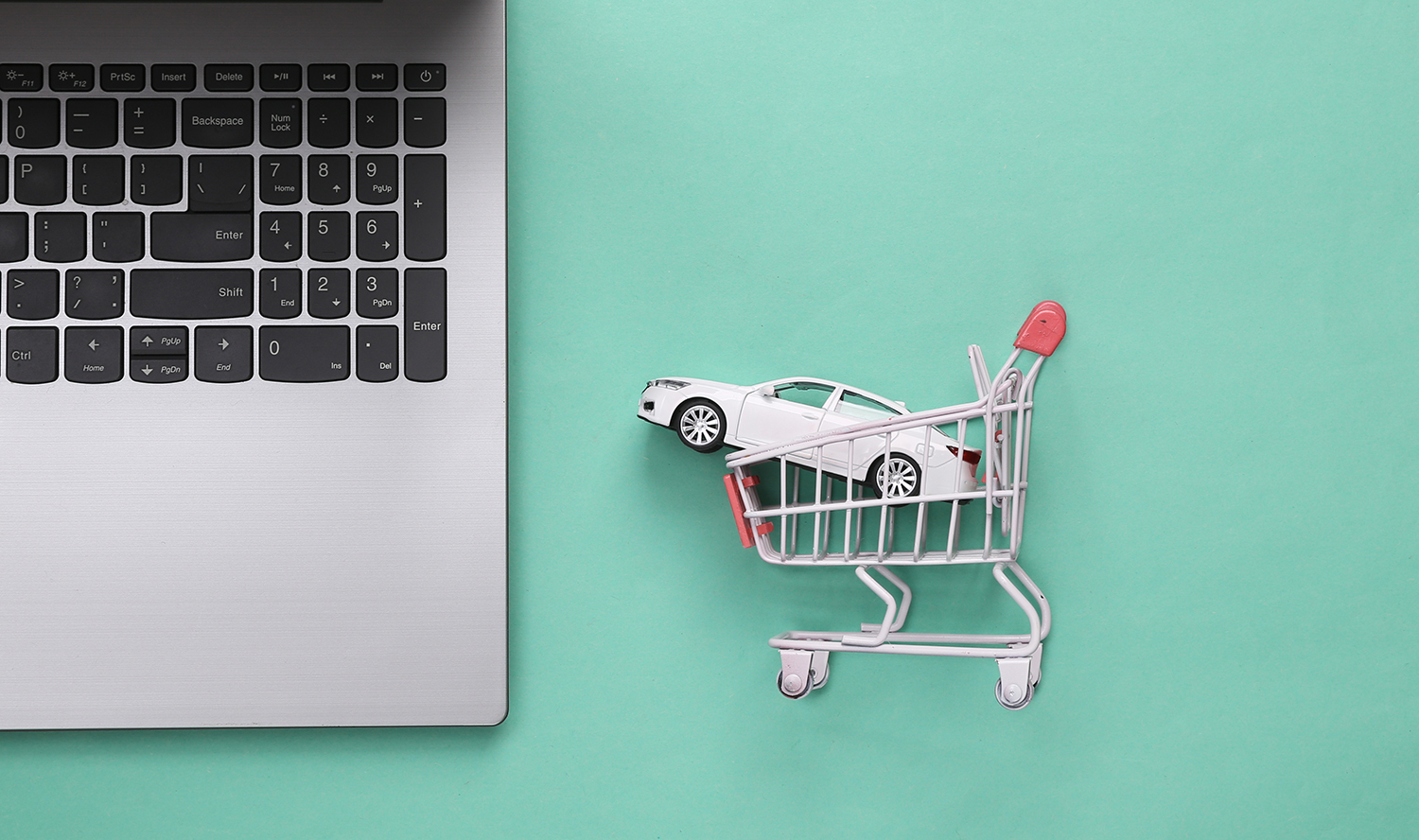Podcast – Quels sont les avantages d’acheter une voiture en ligne ?