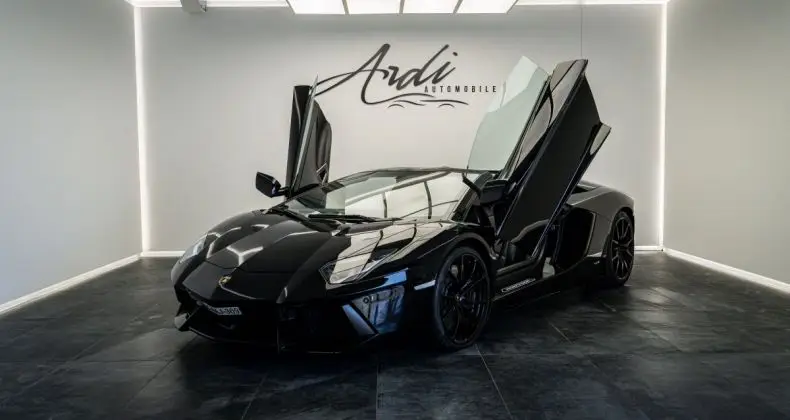 Photo 1 : Lamborghini Aventador 2015 Petrol