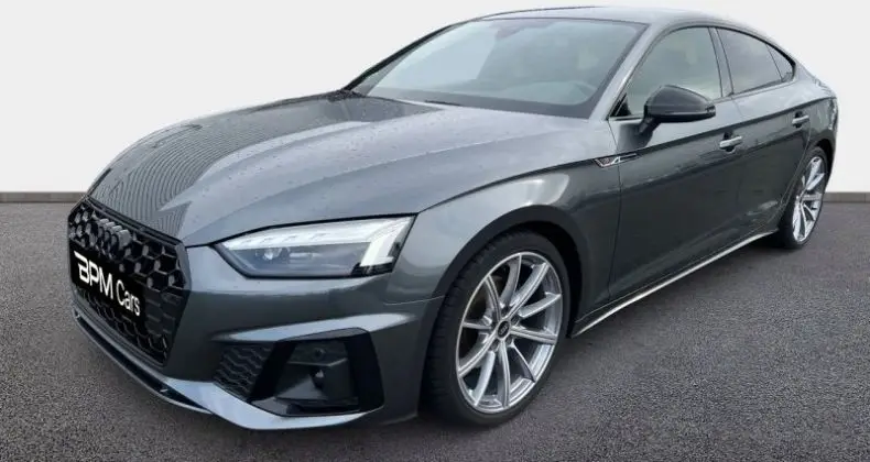 Photo 1 : Audi A5 2022 Not specified