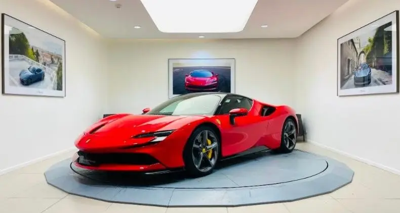 Photo 1 : Ferrari Sf90 2021 Petrol