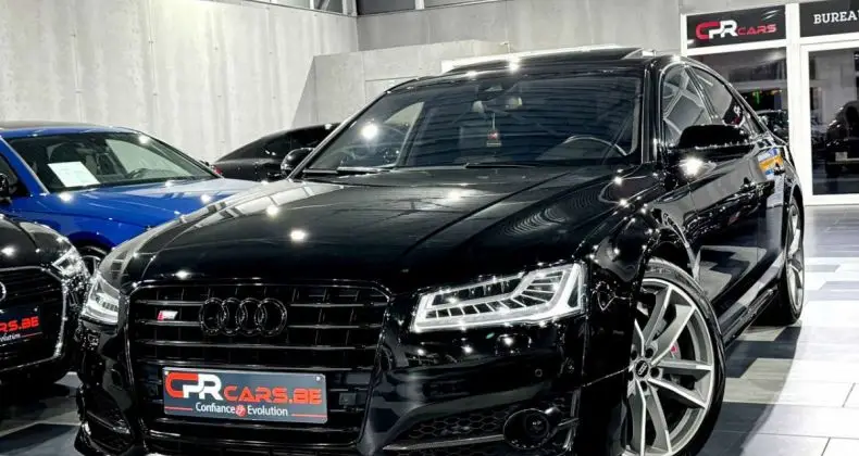 Photo 1 : Audi S8 2018 Petrol