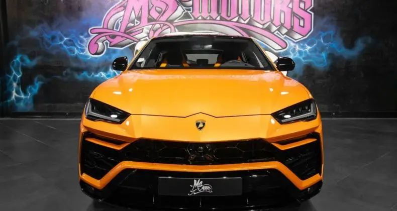 Photo 1 : Lamborghini Urus 2021 Petrol