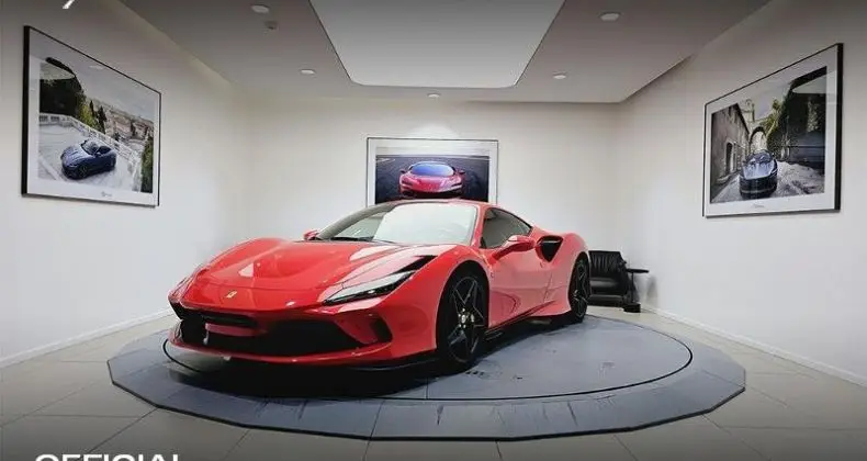 Photo 1 : Ferrari F8 2020 Essence