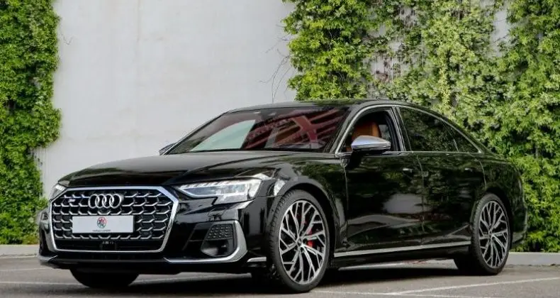 Photo 1 : Audi S8 2023 Hybrid
