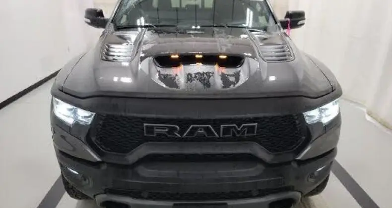 Photo 1 : Dodge Ram 2021 Petrol