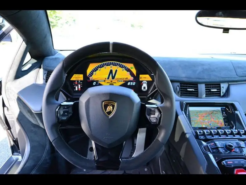 Photo 1 : Lamborghini Aventador 2015 Essence