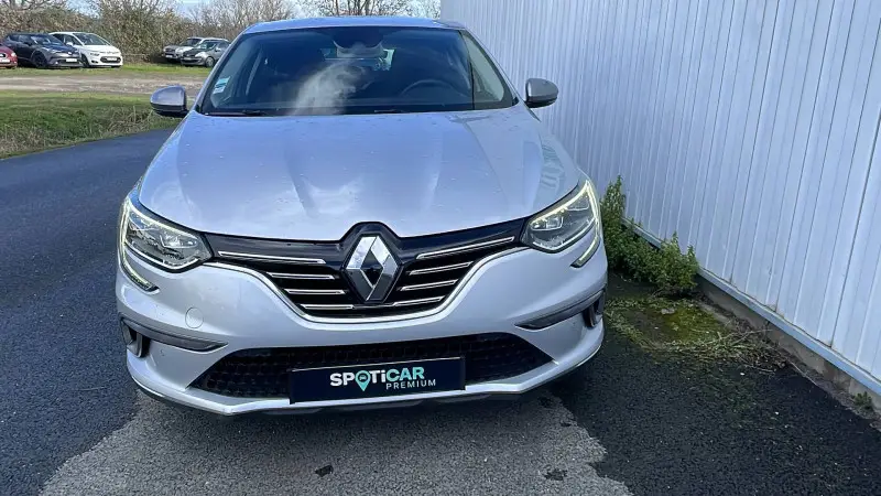 Photo 1 : Renault Megane 2019 Petrol