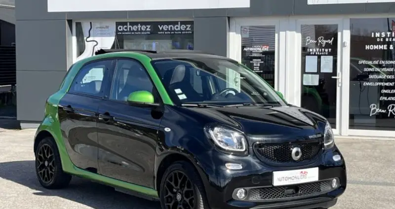 Photo 1 : Smart Forfour 2017 Electric