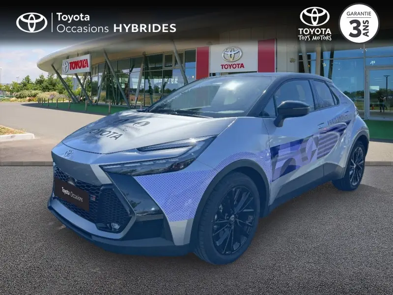 Photo 1 : Toyota C-hr 2024 Petrol