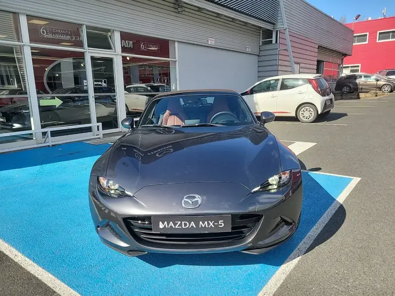 Photo 1 : Mazda Mx-5 2024 Essence