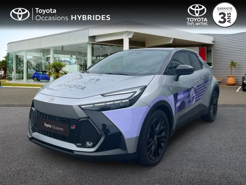 Photo 1 : Toyota C-hr 2024 Petrol