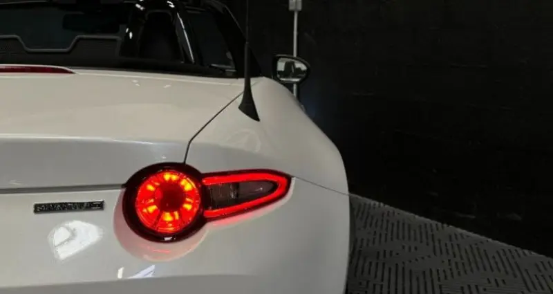 Photo 1 : Mazda Mx-5 2021 Essence