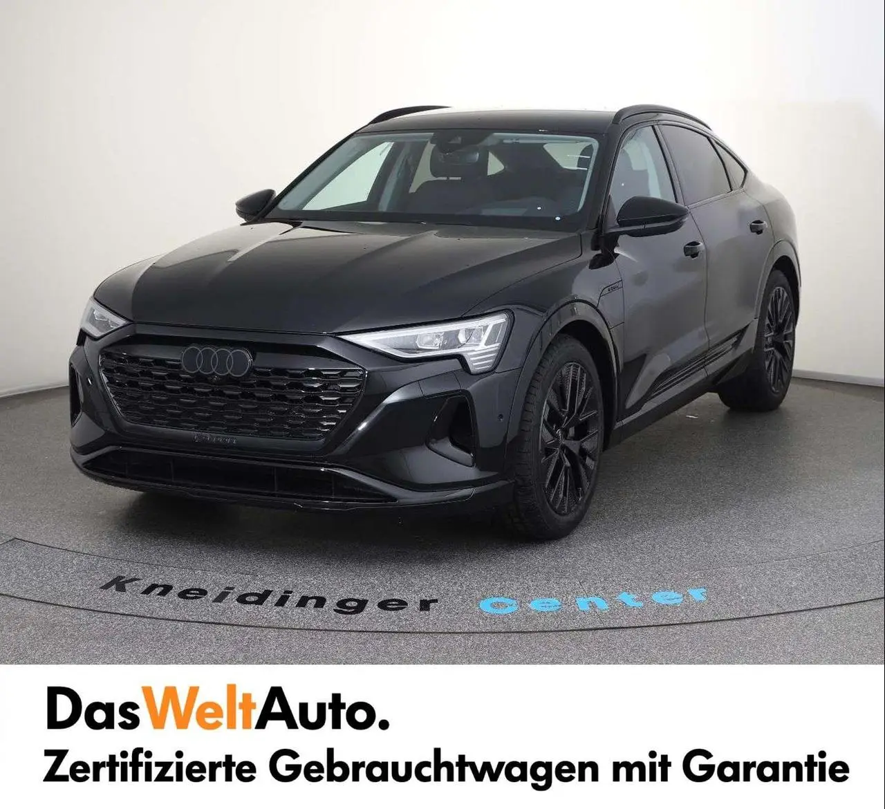 Photo 1 : Audi Q8 2023 Électrique