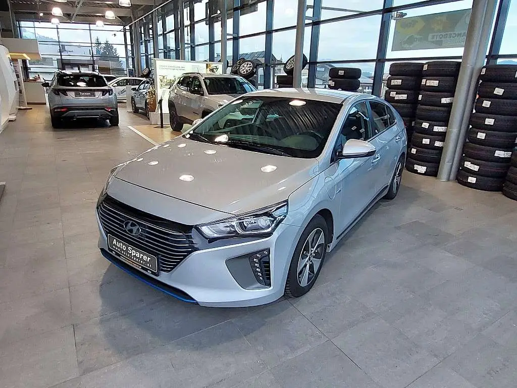 Photo 1 : Hyundai Ioniq 2017 Hybride