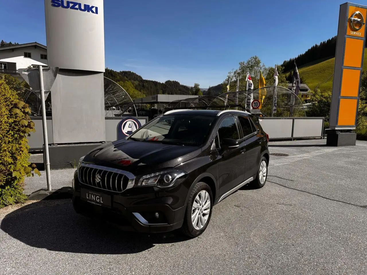 Photo 1 : Suzuki Sx4 2017 Petrol