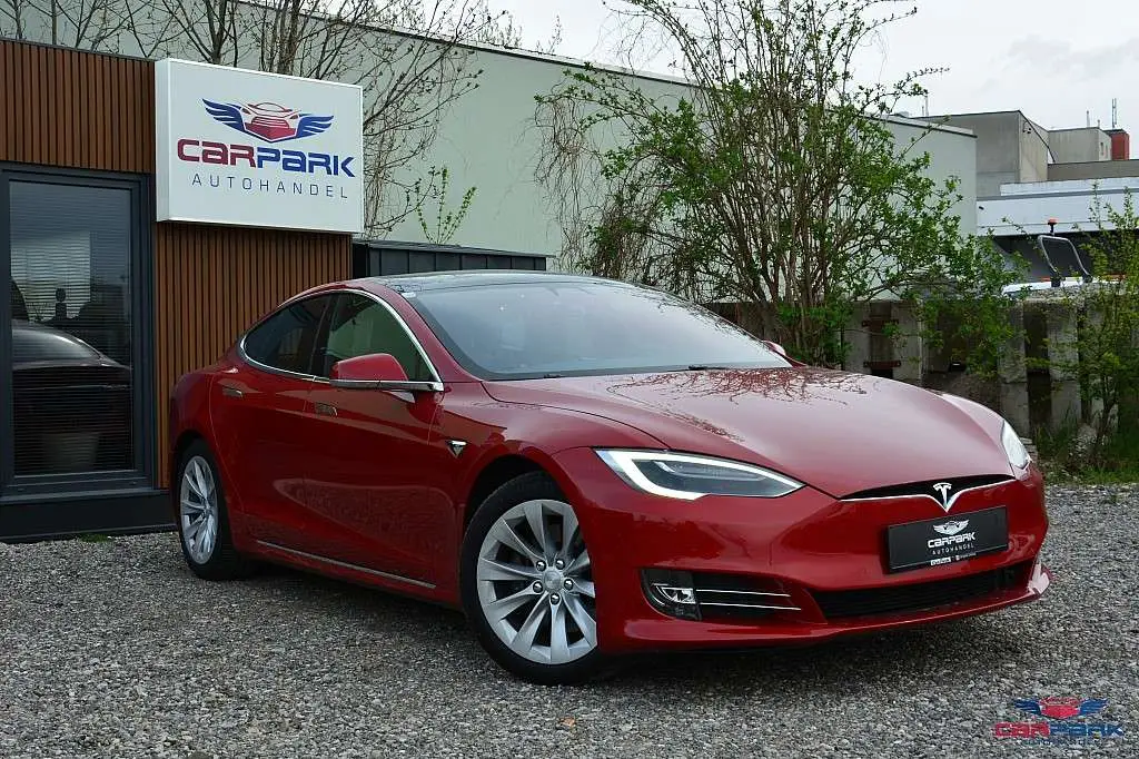 Photo 1 : Tesla Model S 2018 Electric