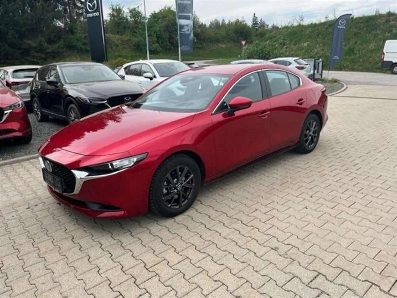 Photo 1 : Mazda 3 2023 Essence