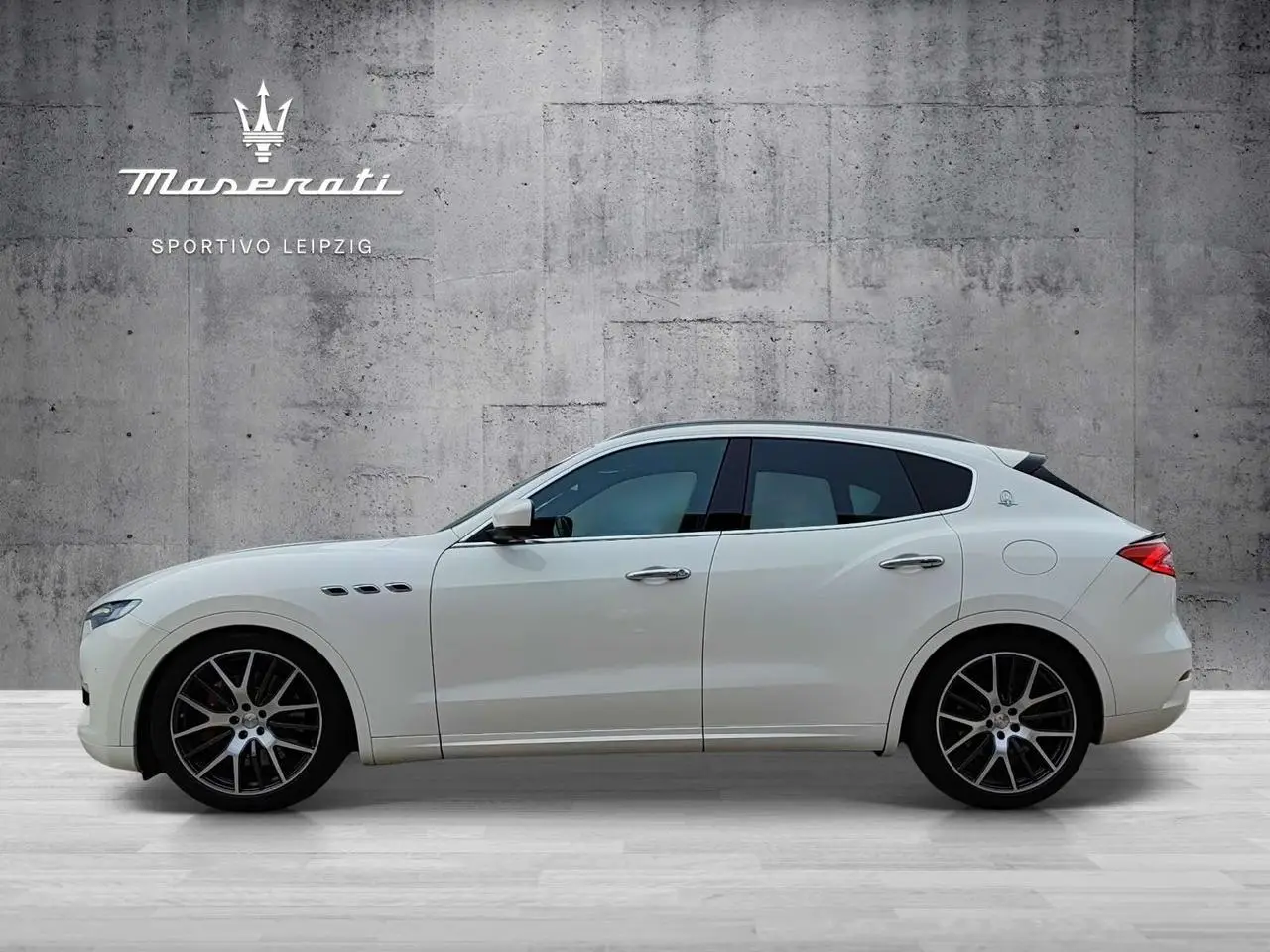 Photo 1 : Maserati Levante 2017 Petrol
