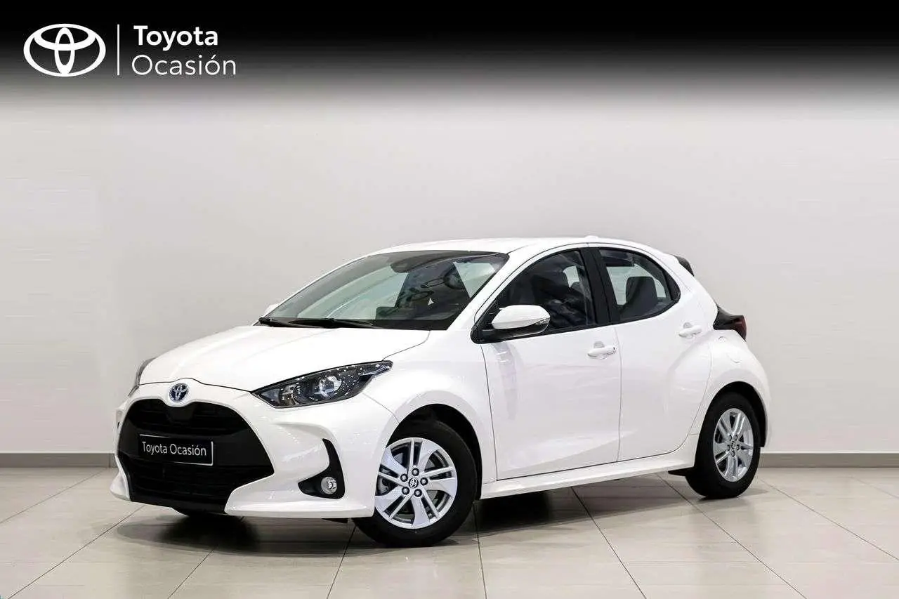 Photo 1 : Toyota Yaris 2023 Hybrid