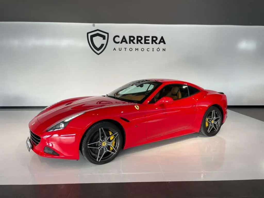 Photo 1 : Ferrari California 2017 Essence